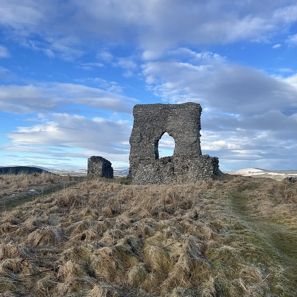 Dunnideer Castle, the local landmark of AB52