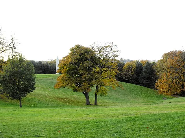 Red House Park, the local landmark of B43