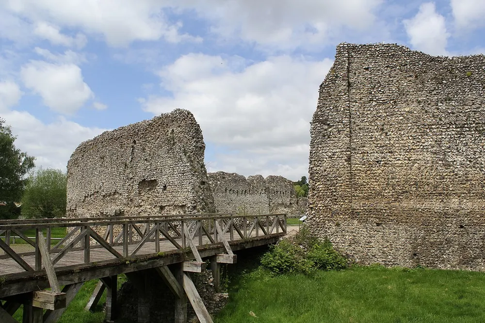 Eynsford Castle, the local landmark of DA4