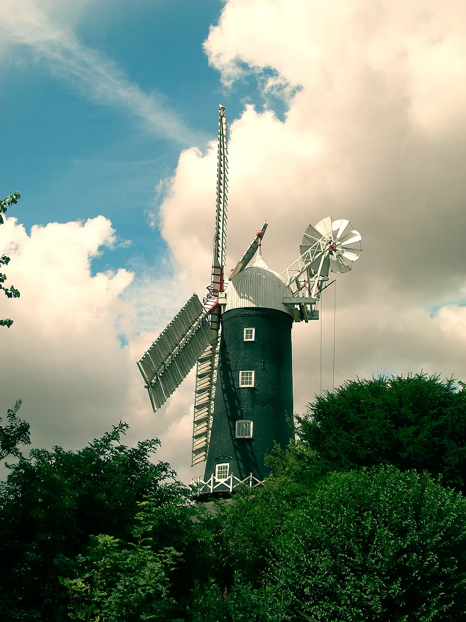 Skidby Windmill, the local landmark of HU16