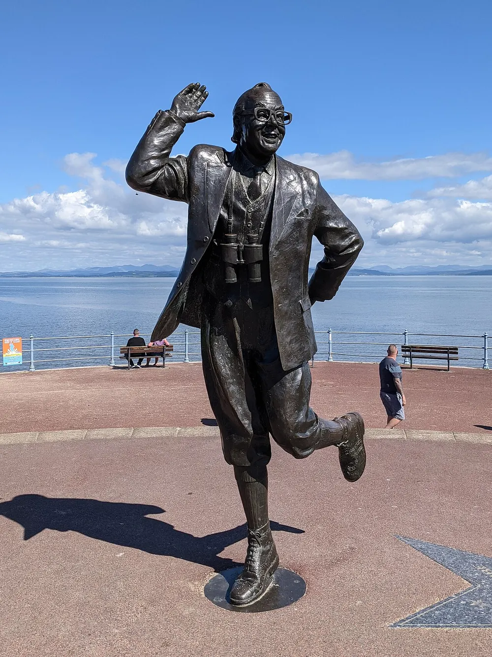 Statue of Eric Morecambe, the local landmark of LA4
