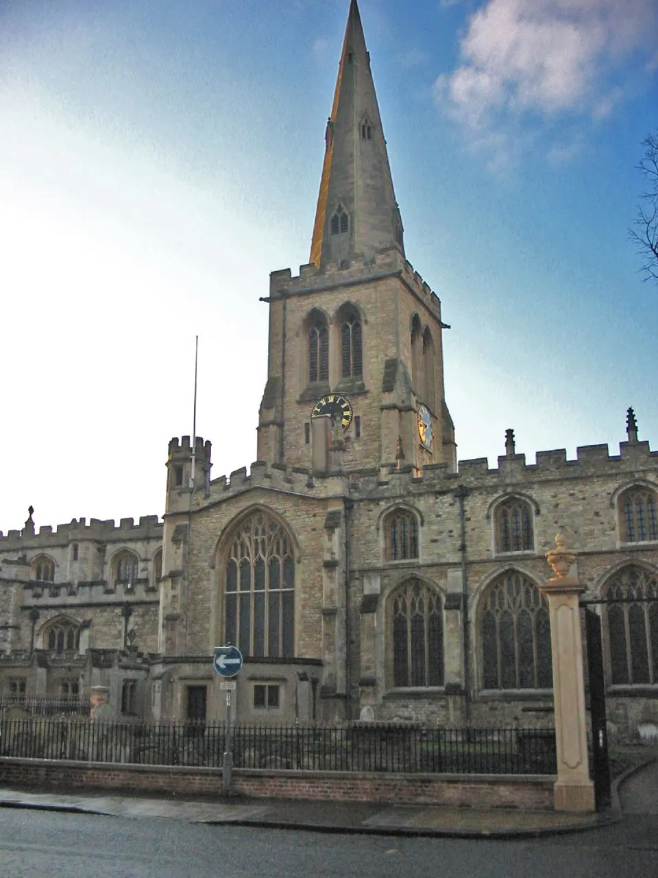 St Paul's Church, Bedford, the local landmark of MK40