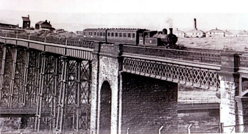 Oaks Viaduct, the local landmark of S71