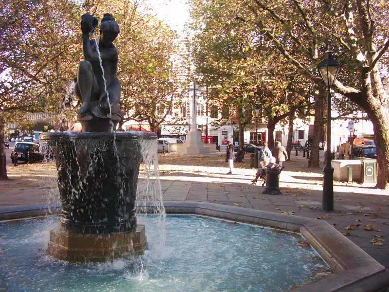 Sloane Square, the local landmark of SW1W