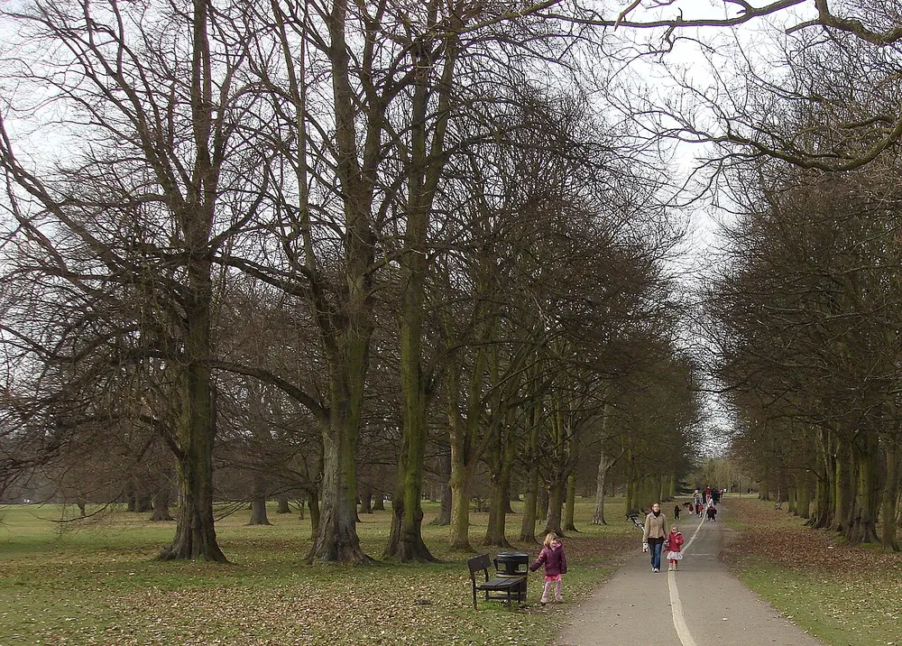 Cassiobury Park, the local landmark of WD18