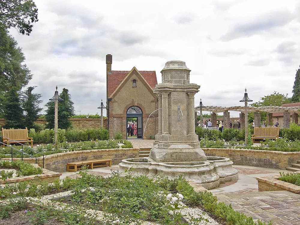 Bushey Rose Garden, the local landmark of WD23
